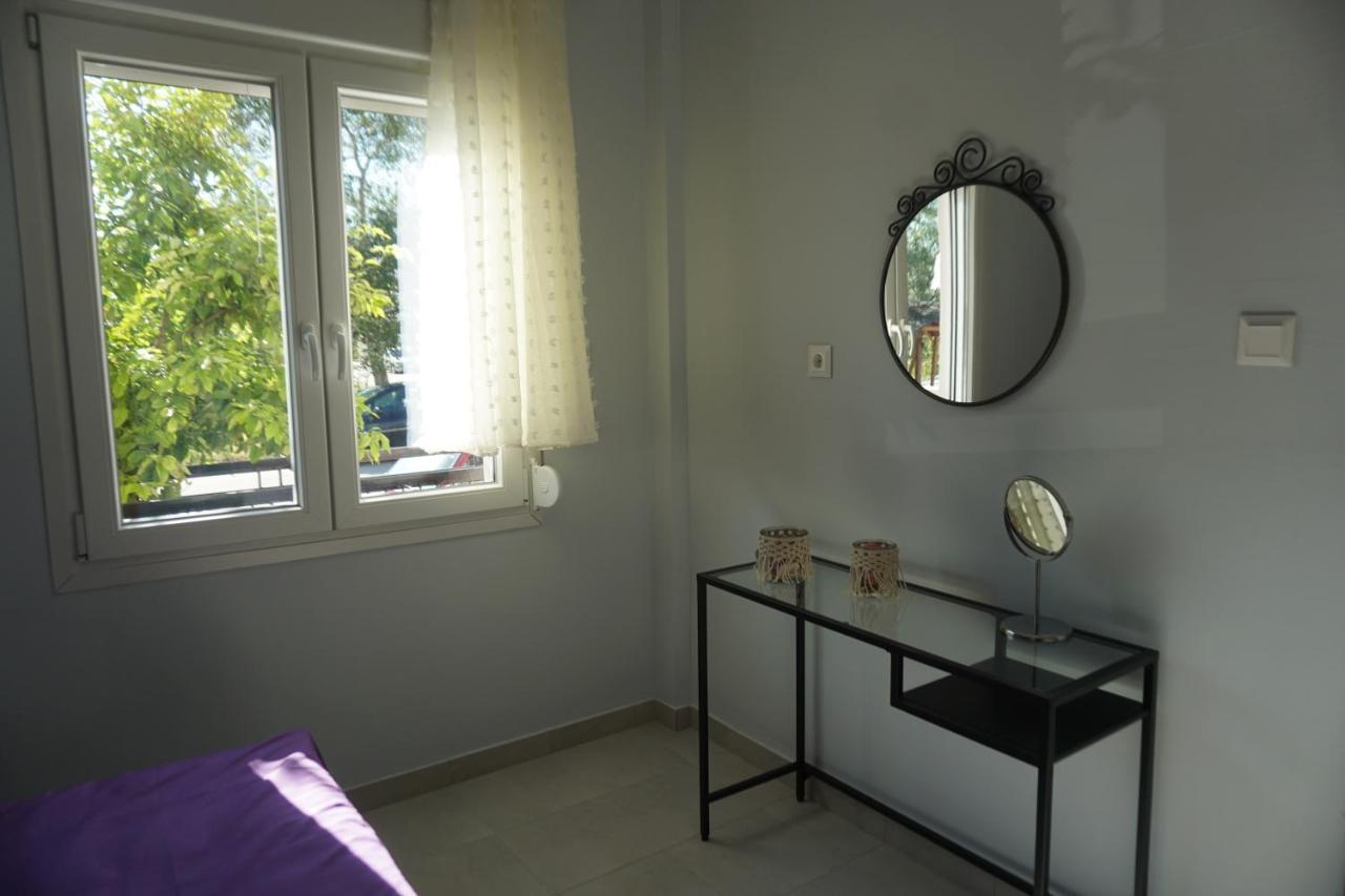 Park View Apartment In Paralia Dionisiou Екстериор снимка
