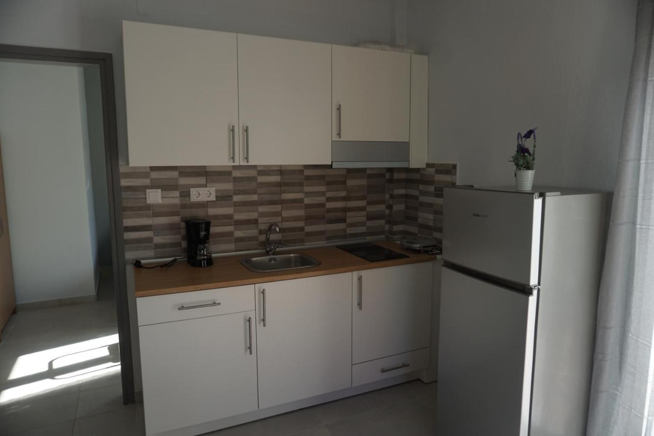 Park View Apartment In Paralia Dionisiou Екстериор снимка